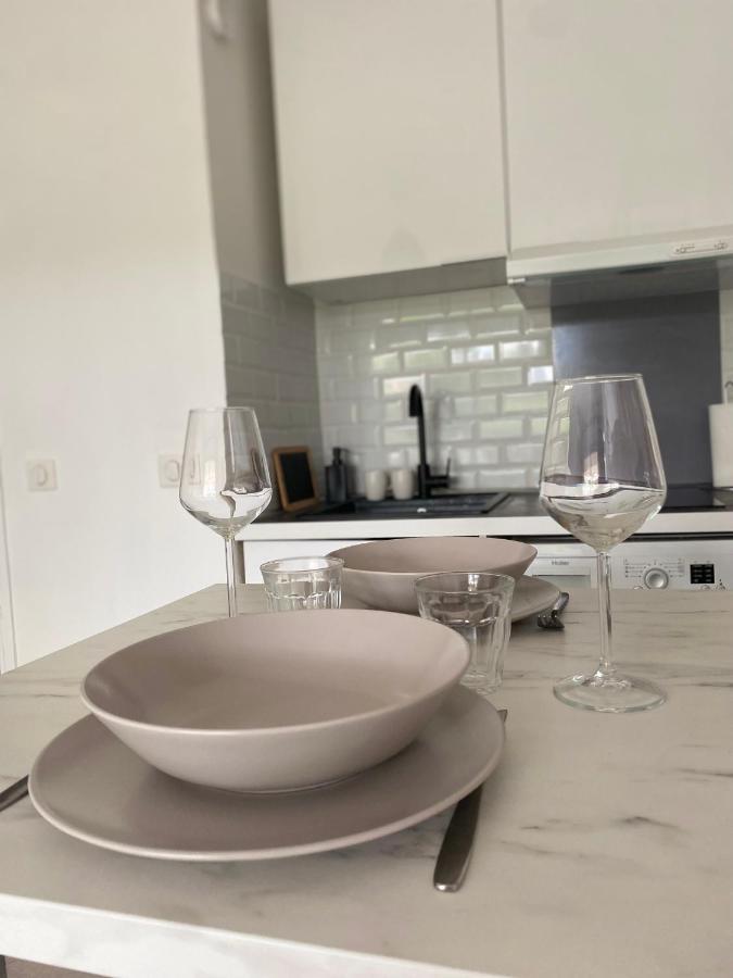Le Maya - Studio Avec Piscine Antibes Ngoại thất bức ảnh
